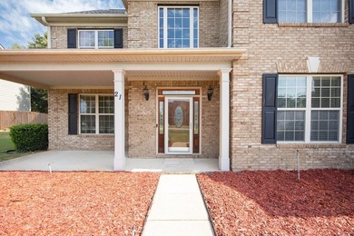 21 Avery Drive welcomes you home! This move-in ready home offers - photo 2