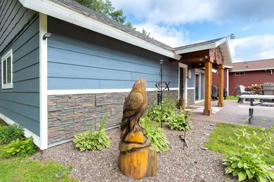 This stunning 3-bedroom, 2-bathroom lakefront retreat is the - photo 27