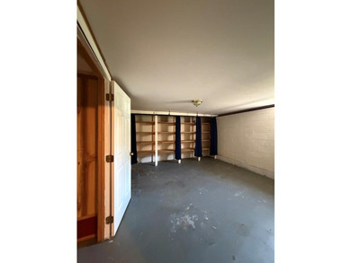 Opportunity awaits in the heart of Clarksville! This 4-bedroom - photo 29