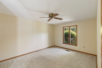 Discover the incredible potential of this spacious condominium - photo 15