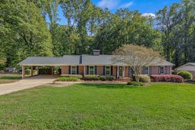 (private lake, pond, coastal) Home For Sale in Spartanburg South Carolina