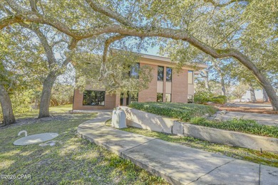 The Barron & Redding Law Office is available for sale. One of - photo 22