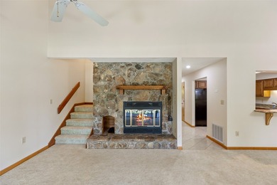 Discover the incredible potential of this spacious condominium - photo 30