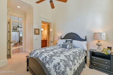 Opportunities like this are few and far between. Nestled in the - photo 39