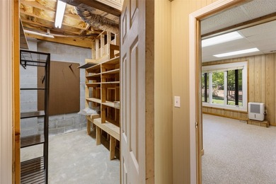 Discover the incredible potential of this spacious condominium - photo 42