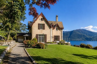 A true Victorian masterpiece situated in the prestigious town of - photo 4