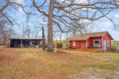 99 +/- acres with stunning views of Table Rock Lake! This - photo 2