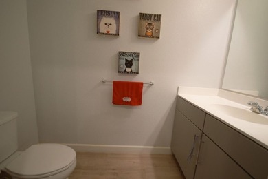 New Price~Great Location! Discover this 1 bedroom + Den & 1.5 - photo 14