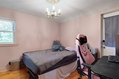 Enjoy the perfect blend of charm, character, & convenience in - photo 16