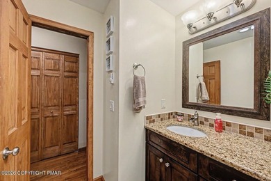 Welcome to this well-maintained 3-bedroom, 2-bath bi-level - photo 22