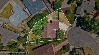 **Nestled in the heart of a quiet cul-de-sac, this beautifully - photo 30