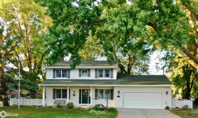 Clear Lake Home For Sale in Clear Lake Iowa