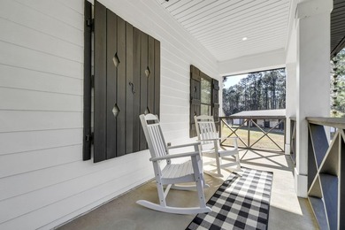 OMG! Nothing like this on the market. Cutest farmhouse this side - photo 9