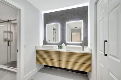 NOW OFFERED AT AN ATTRACTIVE NEW PRICE! Experience the perfect - photo 5