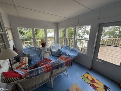 Cozy 2-bedroom lakefront cabin with 50 feet of frontage. This is - photo 6
