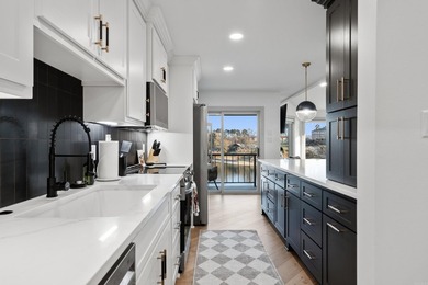 Welcome to lakefront living on beautiful Lake Hamilton! This - photo 19