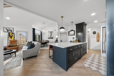 Welcome to lakefront living on beautiful Lake Hamilton! This - photo 23