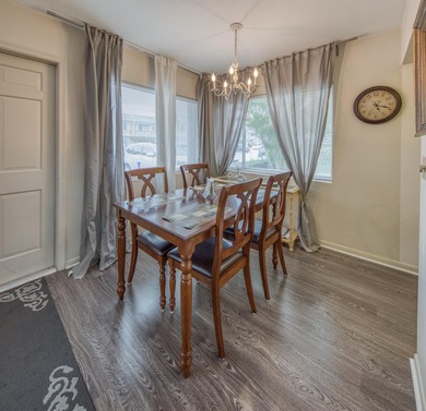 A rarely available 1st floor unit in Murry Hills, a chance for - photo 7
