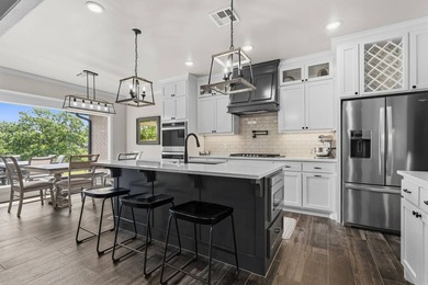 - Private Waterfront Living on Red Rock Lake - Space, Design & - photo 9