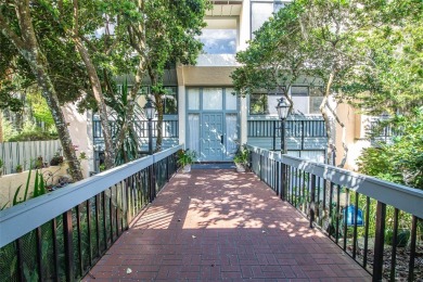 Lake Condo For Sale in Gainesville, Florida