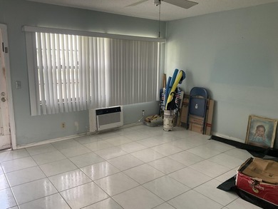 Charming 1 bedroom condo in the desirable Century Village in - photo 5