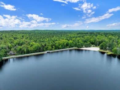 Lake Townhome/Townhouse For Sale in Pocono Pines, Pennsylvania