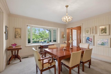 Step into a piece of timeless elegance with this extraordinary 4 - photo 11