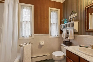 Step into a piece of timeless elegance with this extraordinary 4 - photo 20