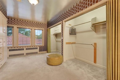 Step into a piece of timeless elegance with this extraordinary 4 - photo 23