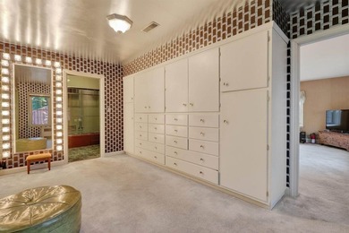 Step into a piece of timeless elegance with this extraordinary 4 - photo 24