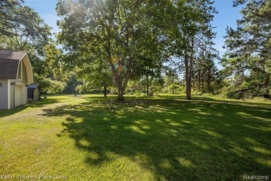 Welcome to 423 East Road! This updated 3 bedroom, 2 full bath - photo 25