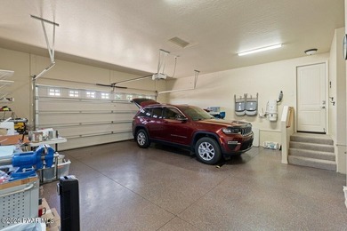 ATTENTION RV AND CAR ENTHUSIASTS! Welcome to this beautifully - photo 32