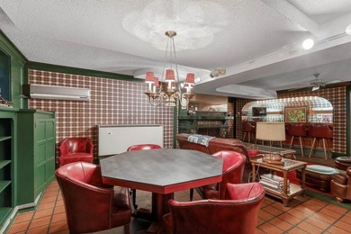 Step into a piece of timeless elegance with this extraordinary 4 - photo 36