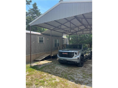 Welcome to your lake retreat in Stigler, Oklahoma. This - photo 39