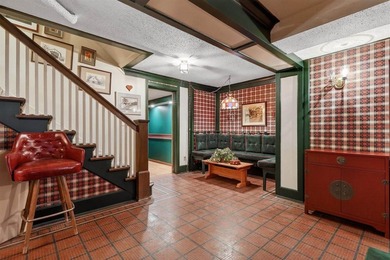 Step into a piece of timeless elegance with this extraordinary 4 - photo 39