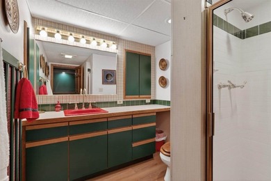 Step into a piece of timeless elegance with this extraordinary 4 - photo 41