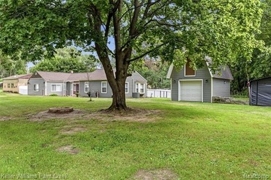 Welcome to 423 East Road! This updated 3 bedroom, 2 full bath - photo 44