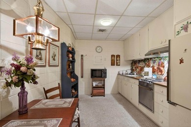Step into a piece of timeless elegance with this extraordinary 4 - photo 46