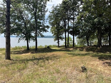 Welcome to your lake retreat in Stigler, Oklahoma. This - photo 58