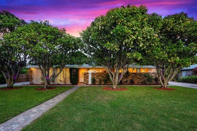 Income Producing Property. This stunning 6-bedroom, 3-bathroom - photo 6