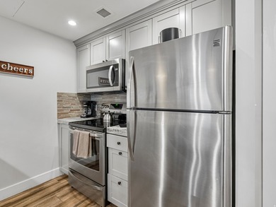 Located in the heart of Canyons Village at Sundial Lodge, this - photo 12
