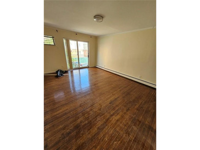 Amazing opportunity to own 3 family brick home (built in 1992) - photo 14