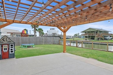 Waterfront living just got an upgrade. Welcome to 106 Dove Drive - photo 34