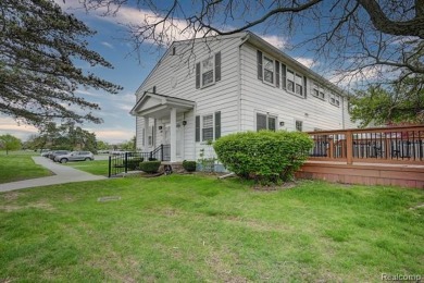 Lake Condo For Sale in Northville, Michigan