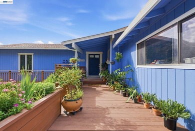 Beautifully remodeled and thoughtfully designed for both privacy - photo 3