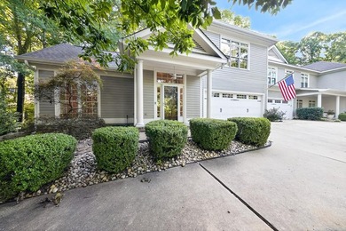 Luxury Lock-and-Leave Living in Brentwood at Maple Ridge - - photo 1