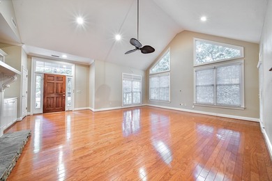 Luxury Lock-and-Leave Living in Brentwood at Maple Ridge - - photo 4