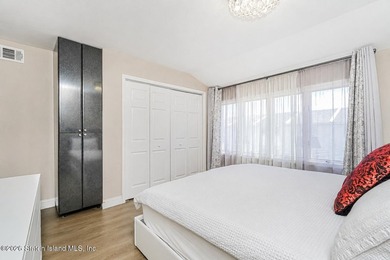 Welcome to 25 Peggy Lane! This beautifully updated 2-bedroom - photo 14