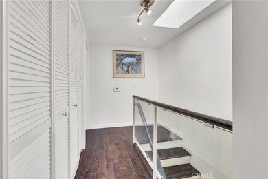 Welcome to this well-maintained 2-bedroom, 2.5-bathroom townhome - photo 15