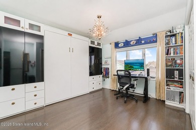 Welcome to 25 Peggy Lane! This beautifully updated 2-bedroom - photo 15